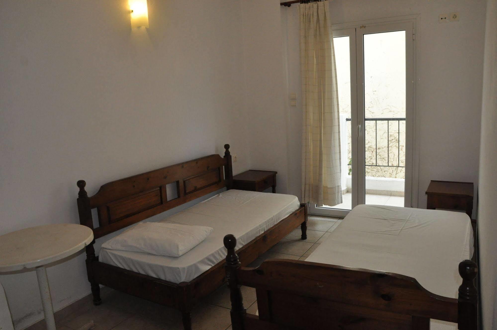 Haris Apartments Hersonissos  Exterior photo